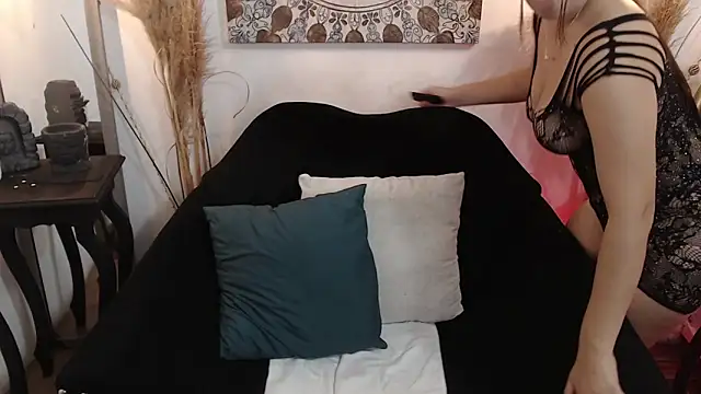 ZharaGag on u online show from 17, 10, 2025