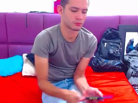 Snapshot of Alejo_Perez chatting on 15, 10, 2025 Alejo Perez online show from 15, 10, 2025