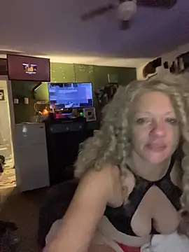 Snapshot of queenkelly1234 chatting on 29, 10, 2025 queenkelly1234 online show from 29, 10, 2025