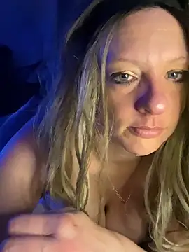 Snapshot of queenkelly1234 chatting on 25, 3, 2026 queenkelly1234 online show from 25, 3, 2026