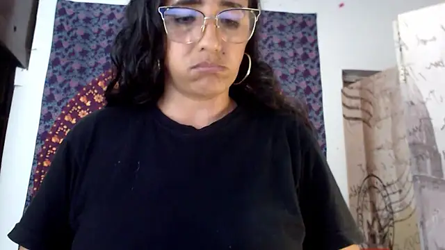 Lucyy Naugthy online show from 16, 1, 2026