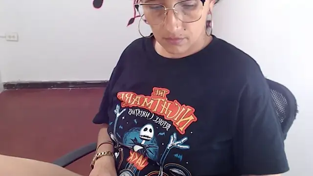 Lucyy Naugthy online show from 2, 4, 2026