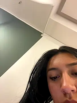 Nahomy cute1 online show from 15, 11, 2025