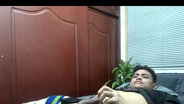 Snapshot of rexforctz chatting on 1, 12, 2025 rexforctz online show from 1, 12, 2025