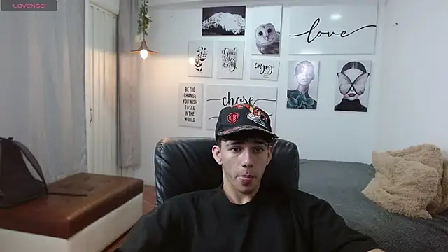 AmethystShadow17 online show from 12, 11, 2025