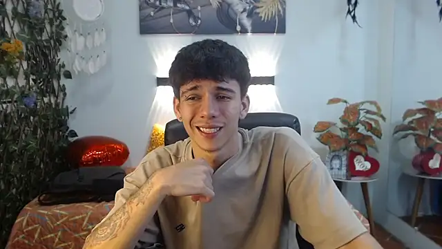 Snapshot of AmethystShadow17 chatting on 1, 4, 2026 AmethystShadow17 online show from 1, 4, 2026