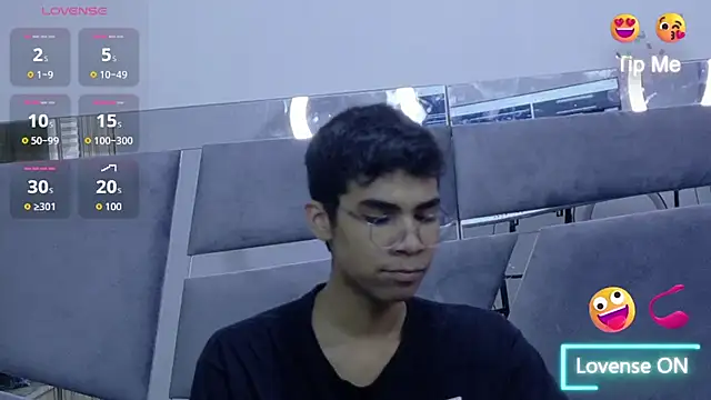 Desire4Duo online show from 20, 11, 2025