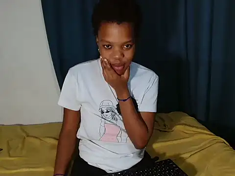 Snapshot of SexyLatoya05 chatting on 26, 10, 2025 SexyLatoya05 online show from 26, 10, 2025