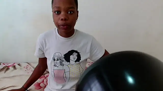 Snapshot of SexyLatoya05 chatting on 29, 11, 2025 SexyLatoya05 online show from 29, 11, 2025