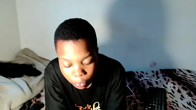 Snapshot of SexyLatoya05 chatting on 15, 12, 2025 SexyLatoya05 online show from 15, 12, 2025