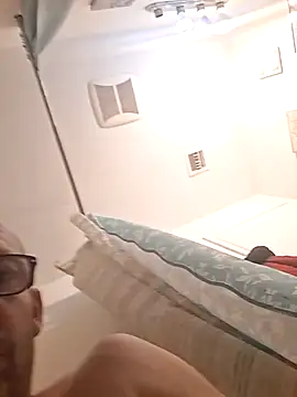 whateveruwanthowever online show from 12, 11, 2025