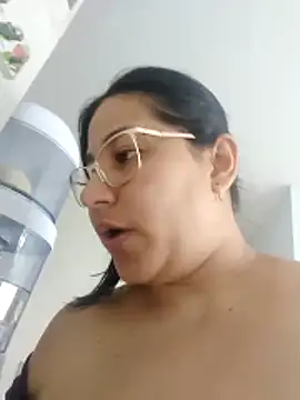 kassandra luxury online show from 29, 11, 2025