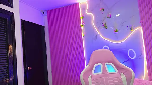 Snapshot of dafne17_ chatting on 14, 4, 2026 dafne17 online show from 14, 4, 2026