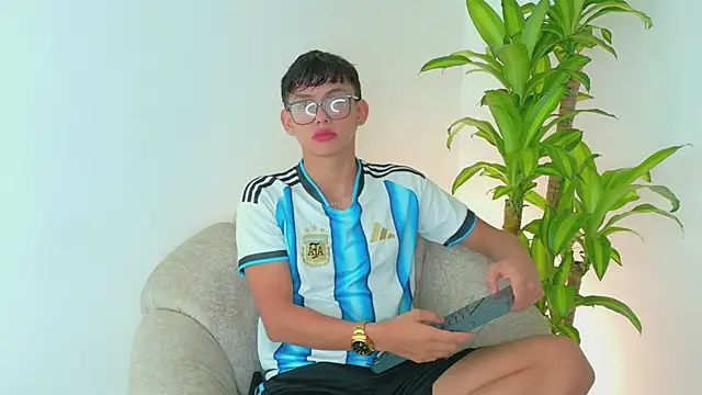 Snapshot of Axel_Cody_ chatting on 2, 5, 2026 Axel Cody online show from 2, 5, 2026