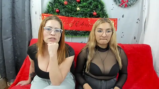 Snapshot of lesb_milf chatting on 4, 1, 2025 lesb milf online show from 4, 1, 2025