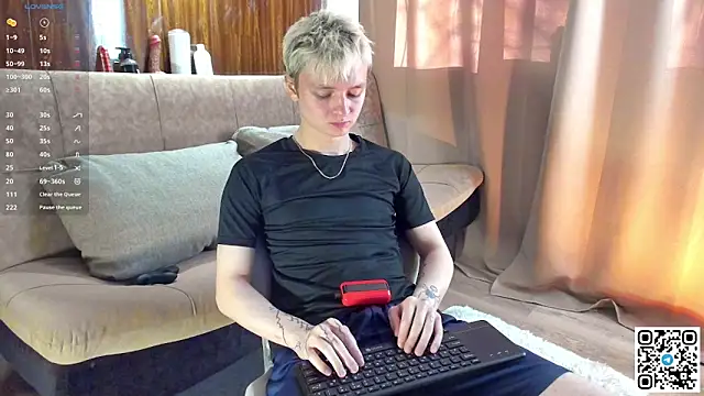 Snapshot of Logan_mett chatting on 27, 4, 2026 Logan mett online show from 27, 4, 2026