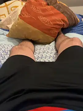 Snapshot of creamydeluxe chatting on 3, 2, 2026 creamydeluxe online show from 3, 2, 2026