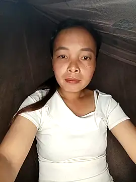 Snapshot of Nguyet2k4 chatting on 14, 10, 2025 Nguyet2k4 online show from 14, 10, 2025