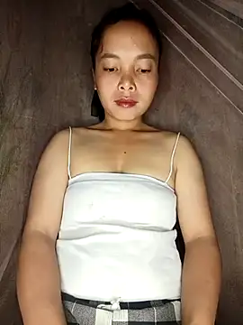 Snapshot of Nguyet2k4 chatting on 1, 11, 2025 Nguyet2k4 online show from 1, 11, 2025