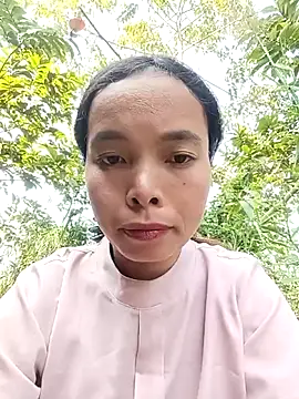 Snapshot of Nguyet2k4 chatting on 1, 12, 2025 Nguyet2k4 online show from 1, 12, 2025