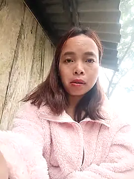 Snapshot of Nguyet2k4 chatting on 1, 2, 2026 Nguyet2k4 online show from 1, 2, 2026