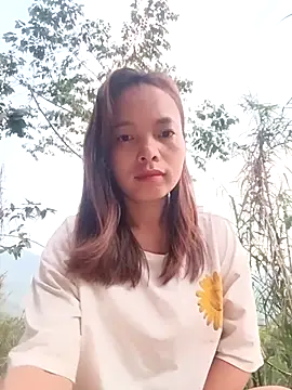 Snapshot of Nguyet2k4 chatting on 5, 4, 2026 Nguyet2k4 online show from 5, 4, 2026