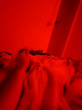 Snapshot of xred-hot chatting on 14, 10, 2025 xred-hot online show from 14, 10, 2025