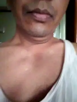 Snapshot of svk_05 chatting on 28, 10, 2025 svk 05 online show from 28, 10, 2025