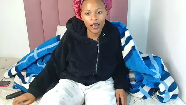 Snapshot of Bubbles156 chatting on 16, 11, 2025 Bubbles156 online show from 16, 11, 2025