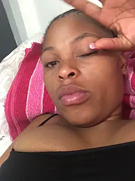 Snapshot of Bubbles156 chatting on 5, 1, 2026 Bubbles156 online show from 5, 1, 2026