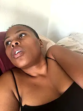 Snapshot of Bubbles156 chatting on 11, 1, 2026 Bubbles156 online show from 11, 1, 2026