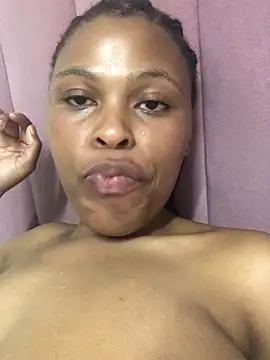 Snapshot of Bubbles156 chatting on 13, 2, 2026 Bubbles156 online show from 13, 2, 2026