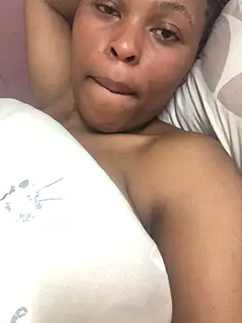 Snapshot of Bubbles156 chatting on 14, 2, 2026 Bubbles156 online show from 14, 2, 2026