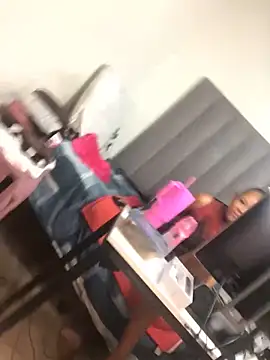 Snapshot of Bubbles156 chatting on 25, 2, 2026 Bubbles156 online show from 25, 2, 2026