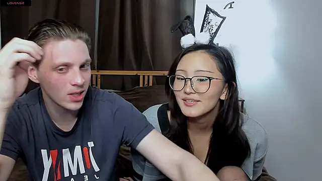 Blossomandbee online show from 23, 11, 2025