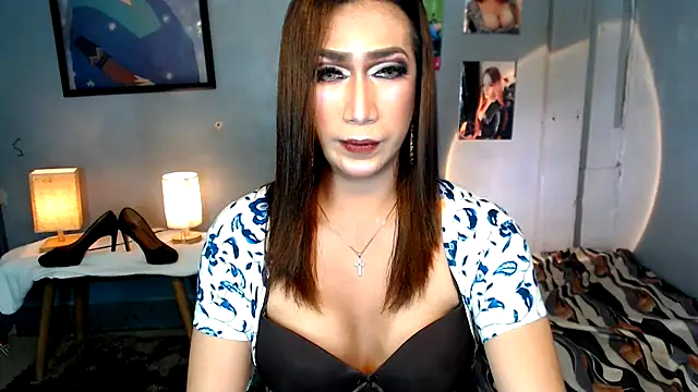 littleredbunny27 online show from 24, 3, 2026