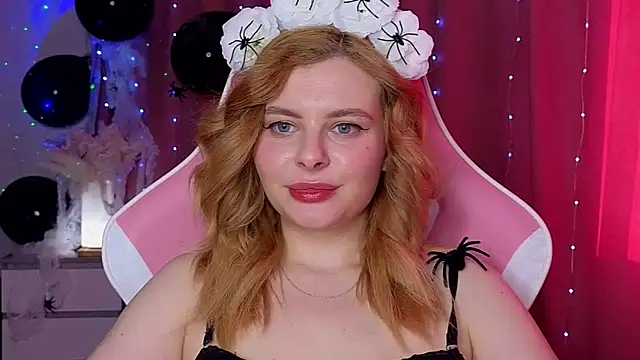 Snapshot of newday-off chatting on 18, 10, 2025 newday-off online show from 18, 10, 2025