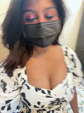 Snapshot of payal_mittal chatting on 15, 4, 2026 payal mittal online show from 15, 4, 2026