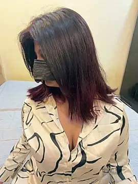 Snapshot of payal_mittal chatting on 23, 4, 2026 payal mittal online show from 23, 4, 2026