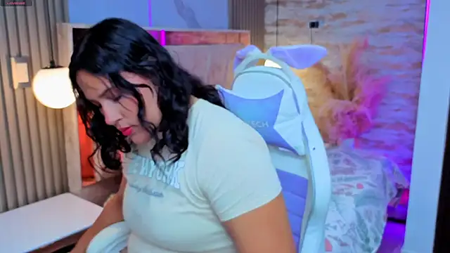 luna jonezz online show from 14, 11, 2025