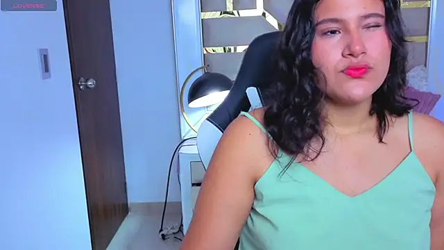 luna jonezz online show from 19, 11, 2025