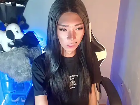 Snapshot of Yourasianbabyemma chatting on 5, 11, 2025 Yourasianbabyemma online show from 5, 11, 2025
