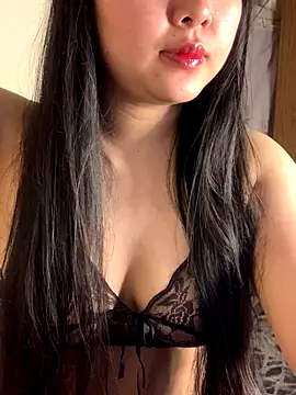 Snapshot of Aimee_milk chatting on 3, 12, 2025 Aimee milk online show from 3, 12, 2025