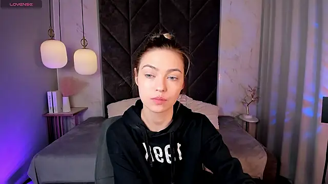 Snapshot of AlysiaSun_ chatting on 28, 3, 2026 AlysiaSun online show from 28, 3, 2026