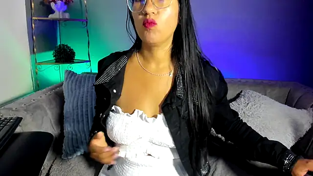 charlhot  online show from 29, 10, 2025