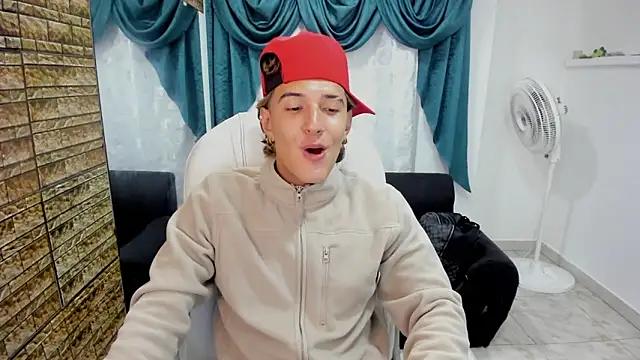 Hayden Boy  online show from 16, 12, 2025