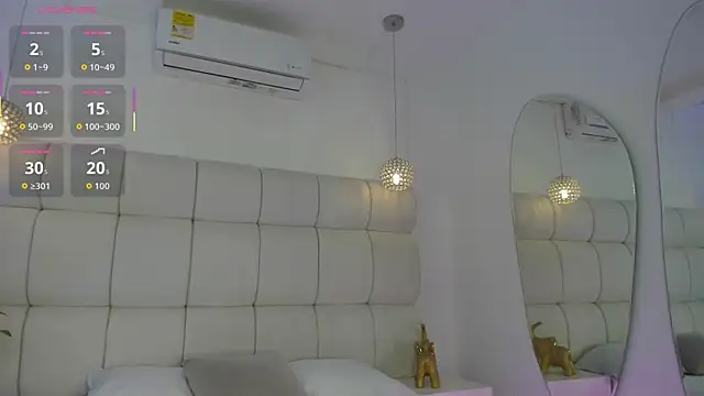 Snapshot of Emili__Jackson chatting on 30, 11, 2025 Emili Jackson online show from 30, 11, 2025