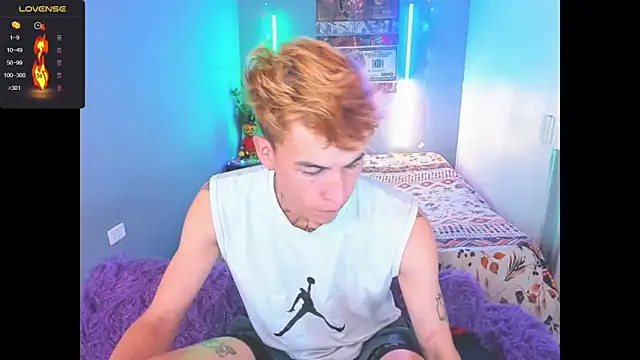 Snapshot of Latin_boysxxxx chatting on 14, 3, 2026 Latin boysxxxx online show from 14, 3, 2026