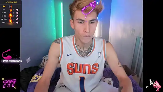 Snapshot of Latin_boysxxxx chatting on 27, 3, 2026 Latin boysxxxx online show from 27, 3, 2026