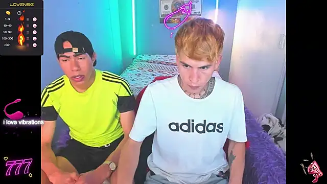 Snapshot of Latin_boysxxxx chatting on 5, 4, 2026 Latin boysxxxx online show from 5, 4, 2026